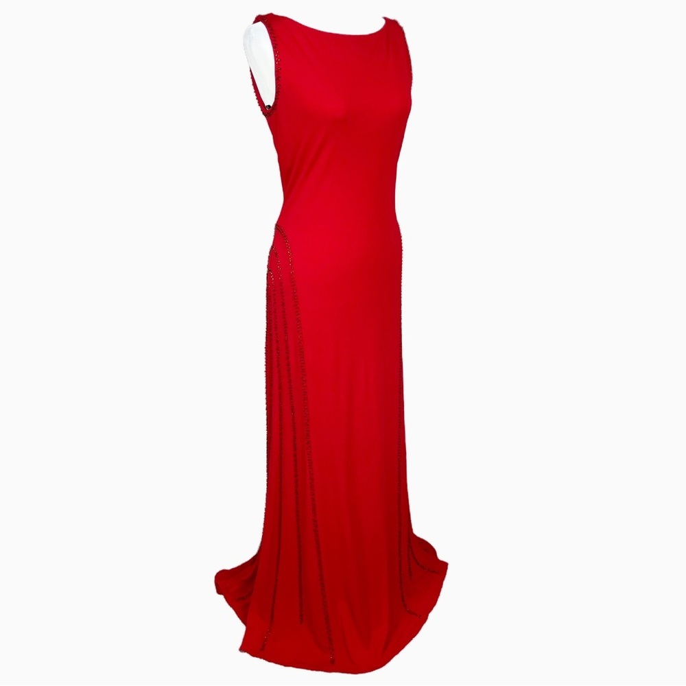 MAGGY LONDON BLACK LABEL BOAT NECK BEADED GOWN WITH TRAIN IN RED SIZE 8